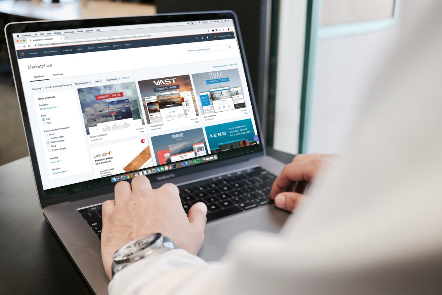 Building a Portfolio That Attracts Clients